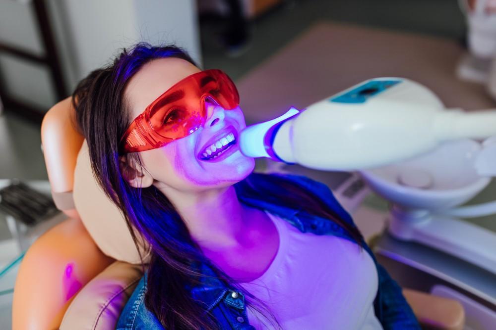 Teeth Whitening for Sensitive Teeth: What to Expect